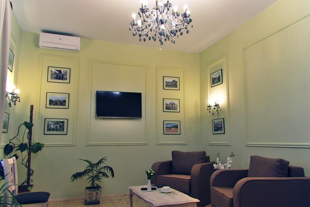 Classic Apartment On Zhukovskoho Oldenburg Bagian luar foto